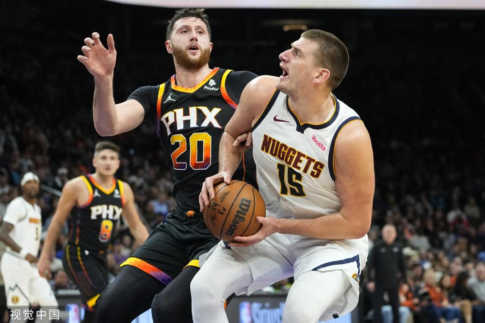 他就在禁区 他就在禁区