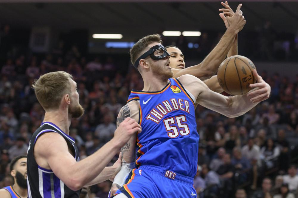 勒沃库森多名主力出走，滕哈格：每个时代都会落幕