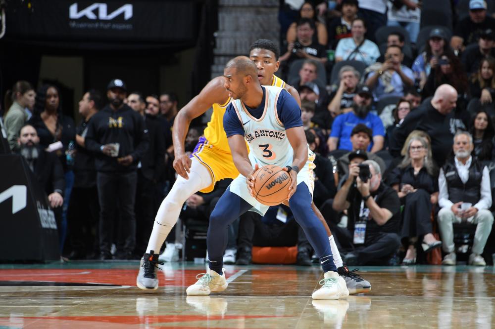 NBA榜眼报销！字母哥膝盖受伤！东契奇终于晋级16强